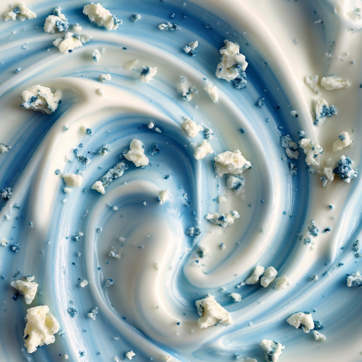 blue cheese sauce texture showing creamy cheese sauce