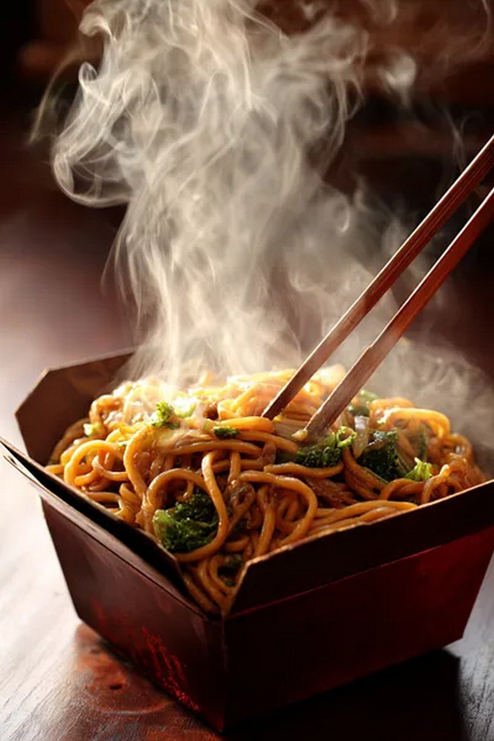 lo mein copycat noodles served in takeout bowl
